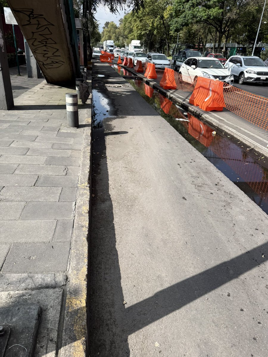 iyafte's tweet photo. @Vane2125 @GobCDMX @craviotocesar Que tal en #Tlalpan el relajo que se hace en todo el tiempo tan mal hecho está que resulta un riesgo para los que descendemos del transporte públicos, será a caso que hay que buscar desviar recursos 🤑 https://t.co/oM2FTj59X4