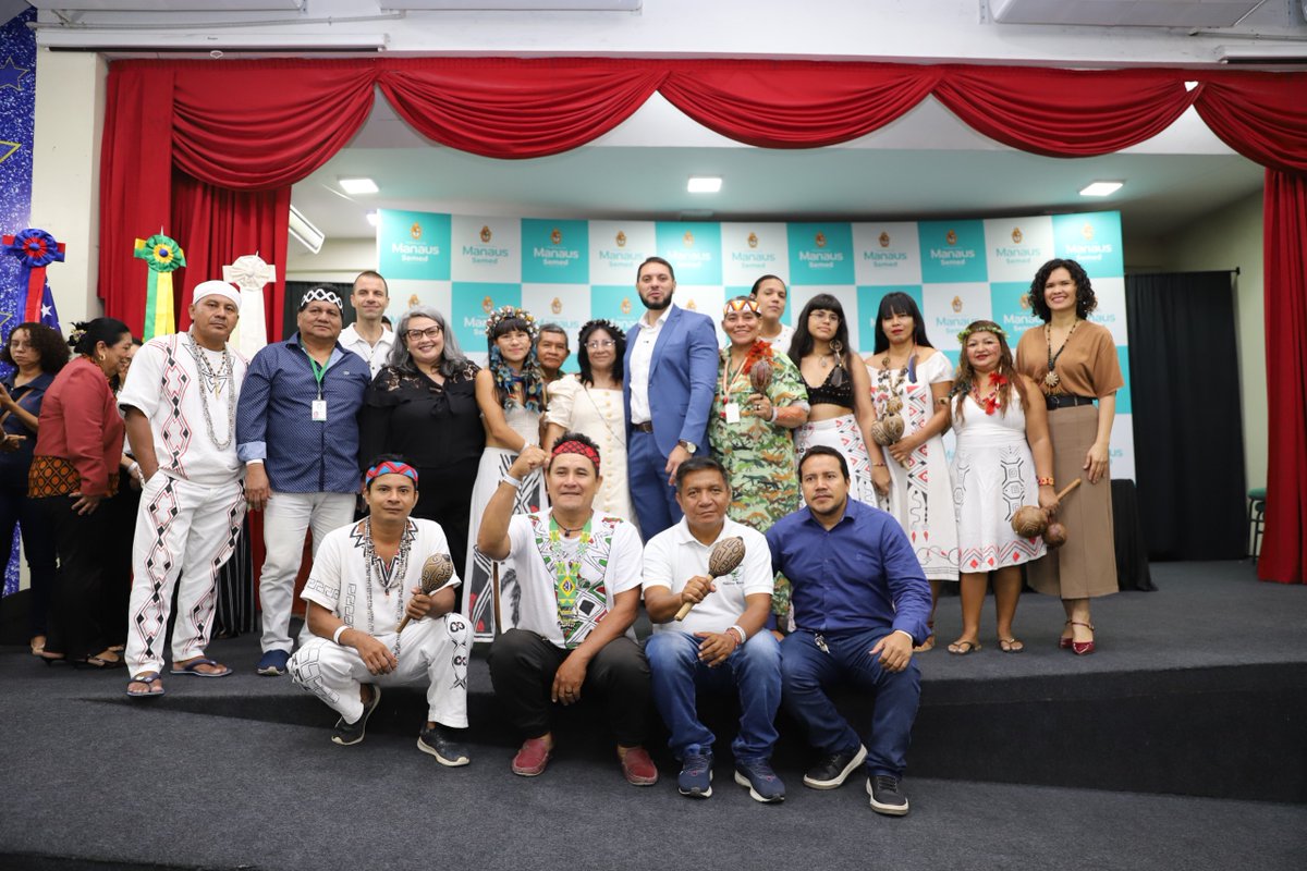 Prefeitura de Manaus empossa novos conselheiros e suplentes do Conselho Municipal de Educação para o quadriênio 2025-2029

manaus.am.gov.br/semed/not%C3%A…