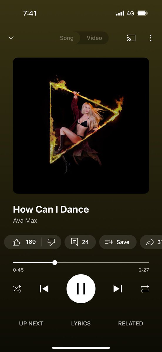 通勤中いつも寝てるけど今日は起きてる😏
#Avaしか勝たん