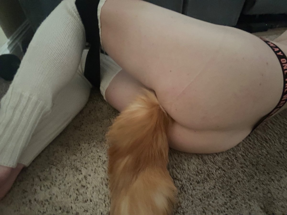 todays my birthday ^w^ check out my tail :3