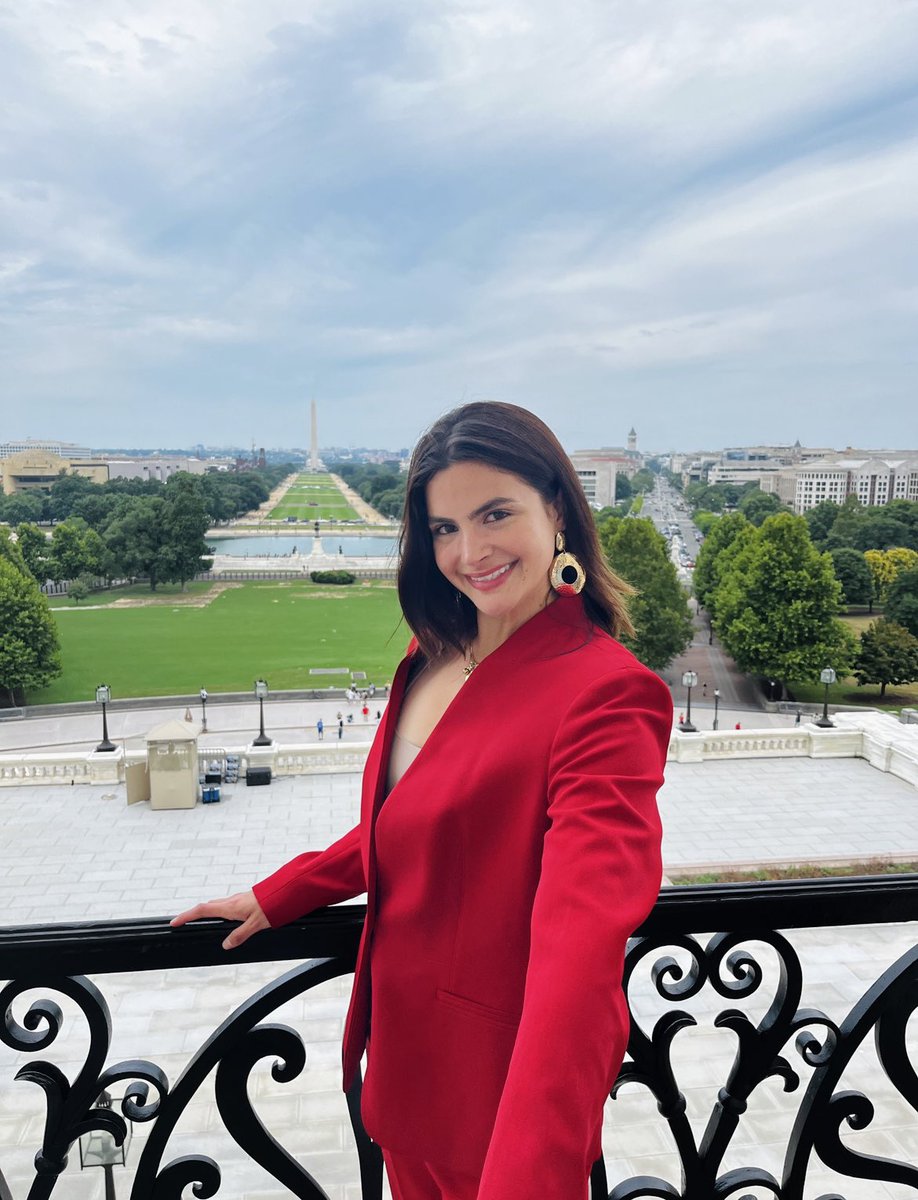 Valentina Gomez tweet media