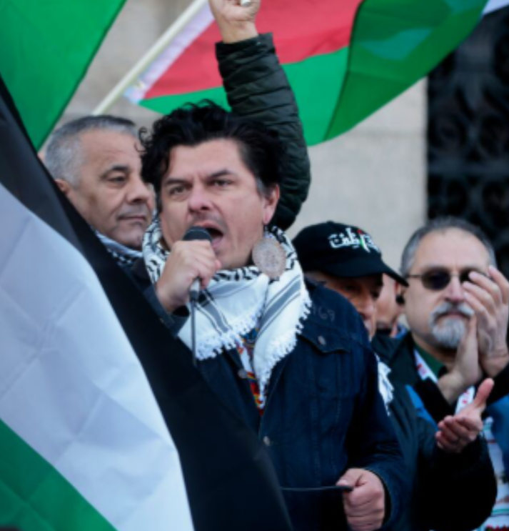 🚨 Visiting Scholar Jean-Luc Pierite, M.I.T., Urban Planning. 

Participated in anti-Israeli events on campus, including a student graduation that was billed, "a ceremony where we honor our martyrs and the struggle of the INTIFADA."

American taxpayers on the hook for this sh*t.