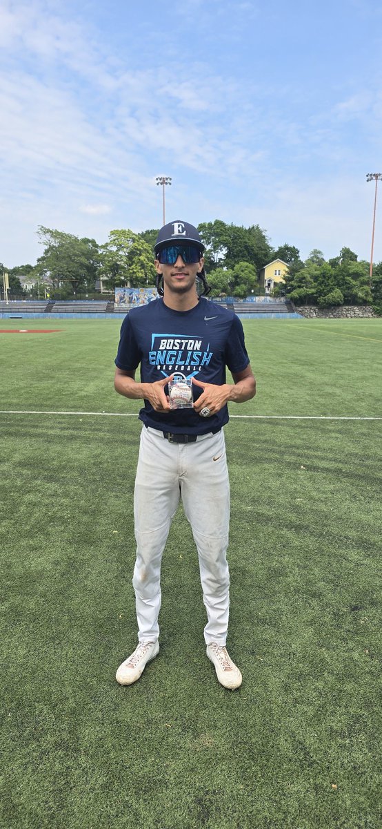Congratulations to 4-year letterman Armanis Romero on an incredible year filled with milestones/
accolades:

🏆 Player of the Year
📚 All-Scholastic
💯 100th Career Hit

For the 3rd year in a row, we have proudly celebrated having both the Player of the Year and an All-Scholastic