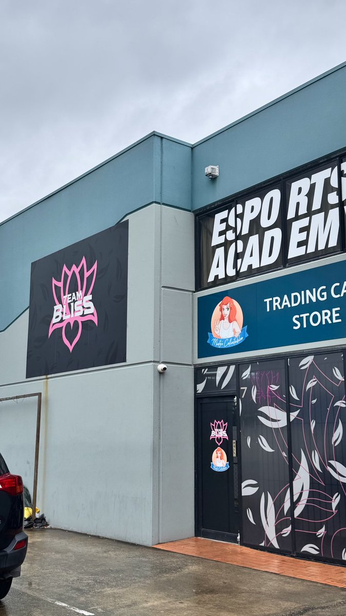 MinGoran tweet media