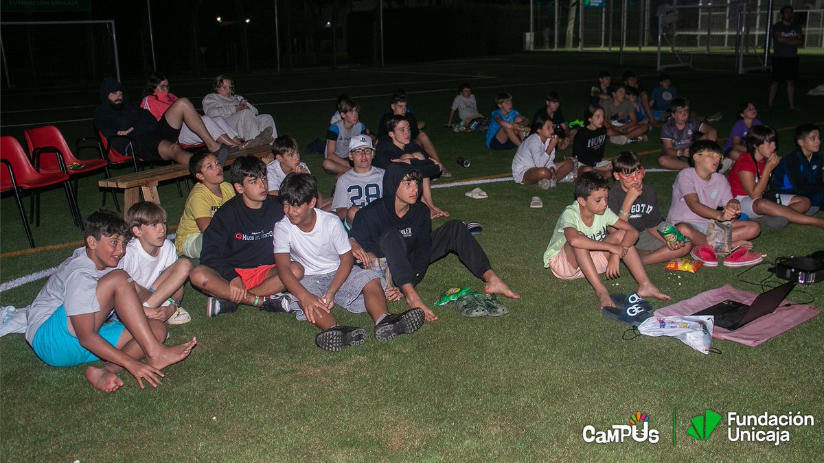 TechPlayCamp's tweet photo. 🎞️ Para cerrar el día de hoy, celebramos una velada tan especial como lo está siendo el día de hoy. Ponemos la guinda al pastel con nuestro cine de verano.

Siente la aventura 👉https://t.co/GoxbstBjAJ

#CadaDíaUnaAventura
#CampusFundaciónUnicaja https://t.co/DNfg8UNpra