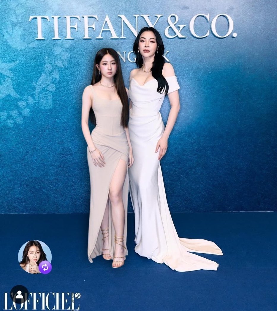 TAG BOOSTER FAM!! Reply, RT w tags

All eyes on FayeYoko
Brilliance in motion
Meet the icons, FayeYoko!
FayeYoko every step shines!
Elegance takes over!
Spotlight storm queens FayeYoko!

SHINE FOREVER FAYEYOKO
#FayeYokoXTiffanyAndCo