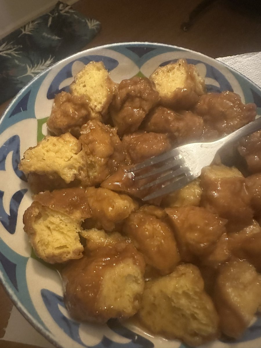 zurirolls's tweet photo. look at what i got .. #Yep, im a #CertifiedFatass https://t.co/3PU1uDHRMm