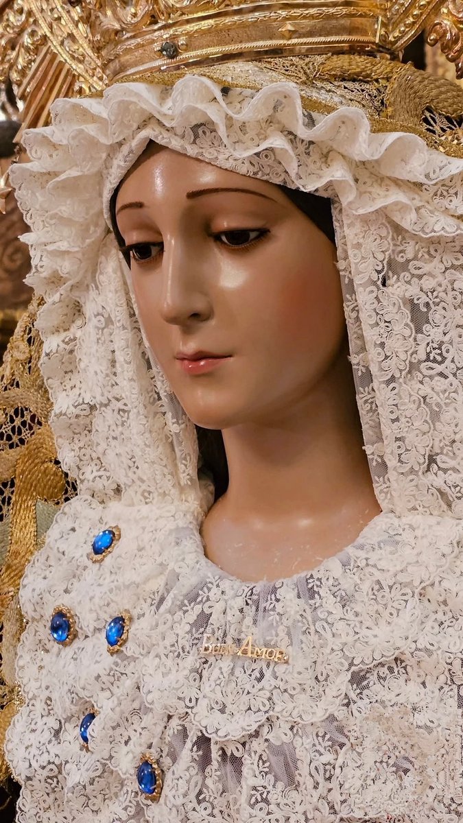 Realeza de María, 22 de agosto.
En la Octava de la Asunción, celebramos la Fiesta de Santa María Reina.
"La Virgen, asunta en cuerpo y alma a la gloria celestial, fue ensalzada por el Señor como Reina universal."
Madre del Buen Amor, ruega por todos.
📷 <a href="/VideoRonda/">VideoRonda</a>
#EcceHomoRonda