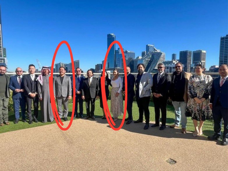 🇦🇺🔶️🇸🇻 | TORTOLITOS PUYABOTONES #ALERTA aquí están las fotos que el bukelato borró de las redes.

El vicepresidente de la dictadura publicó fotografías en la que se observa la presencia de los "tortolitos puyabotones" Alexia Rivas y Edgardo Mulato, en un lujoso viaje a