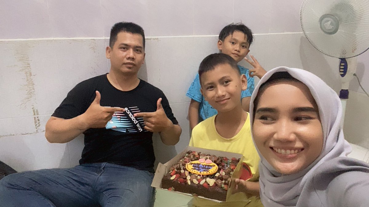 diniw_s's tweet photo. B’day Rayyan 🤍 https://t.co/OyVygXt84B