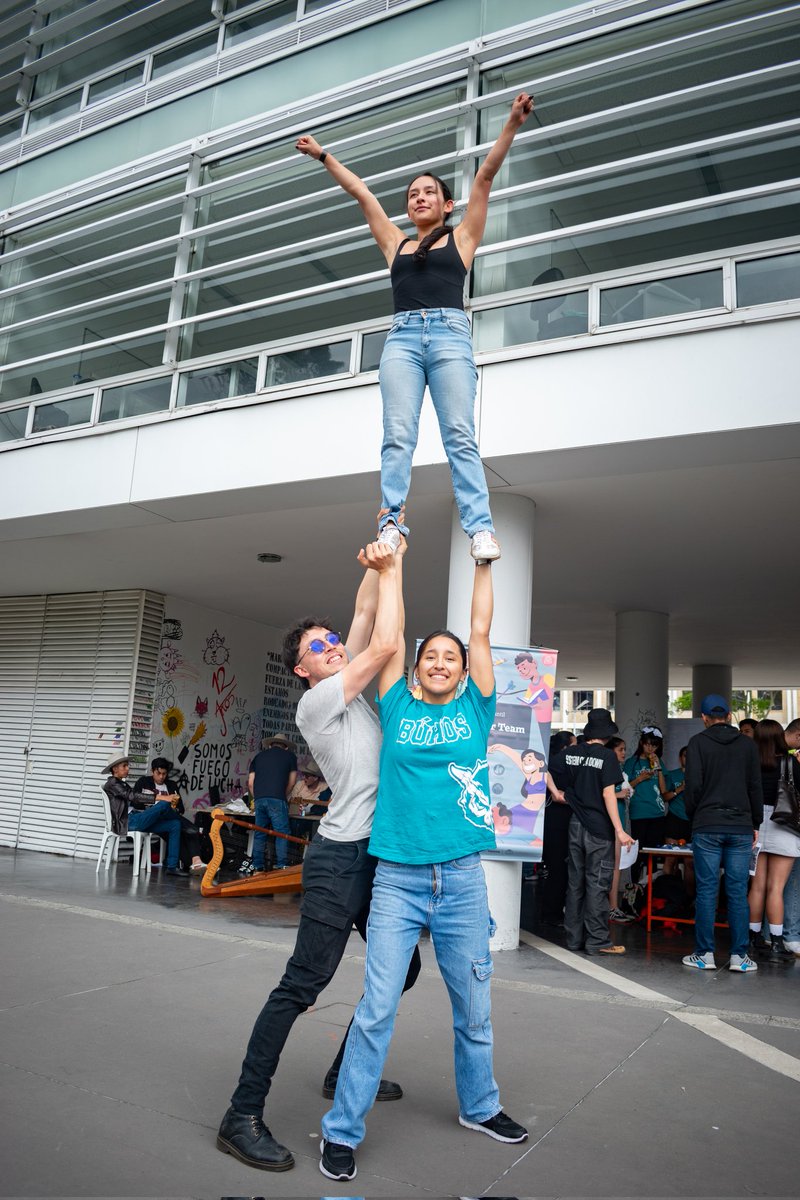 💚 Desde la Facultad de Ciencias les abrimos las puertas con entusiasmo para que esta etapa esté llena de aprendizajes, amistades y experiencias que marcarán su vida universitaria.

#SomosCiencias #BienvenidaCiencias #Inducciones2025