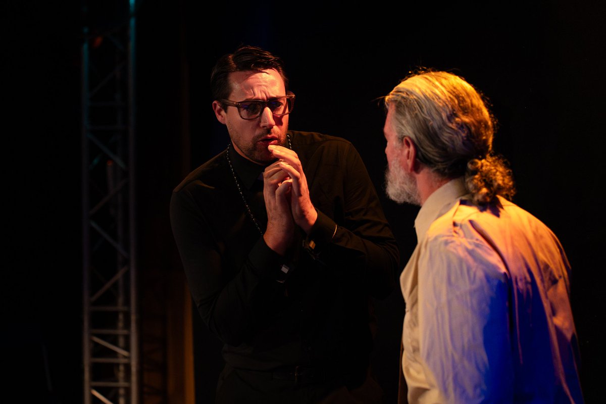 Early Doors tweet media