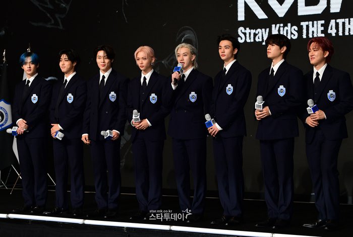 스키즈 기자간담회 기사 사진 뜬다