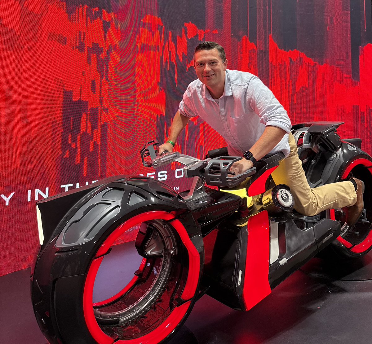 Dapper Tux tweet media