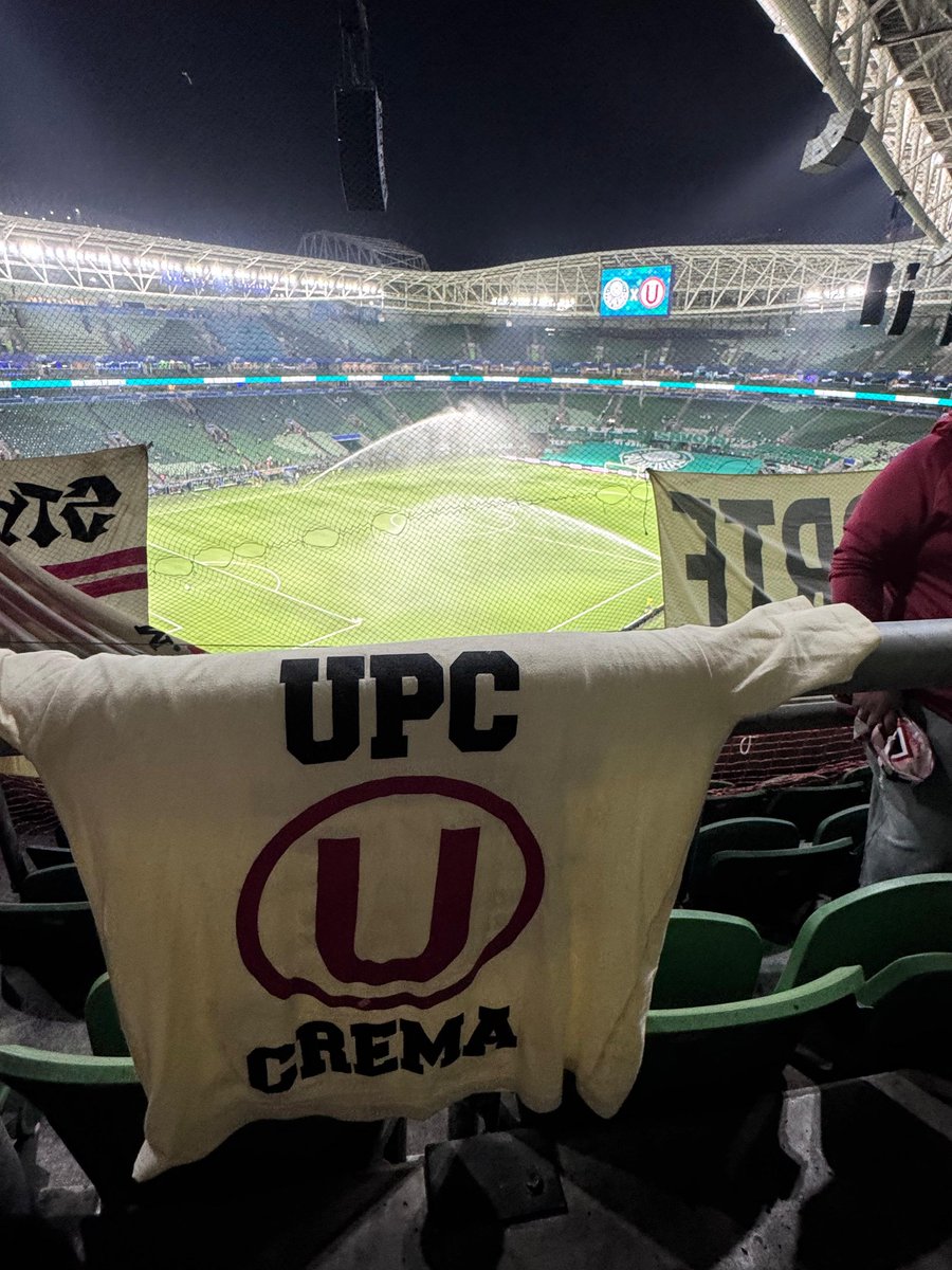 ¡Llegamos por amor a los colores! 
Pase lo que pase. 
#YdaleU <a href="/Universitario/">Universitario</a>