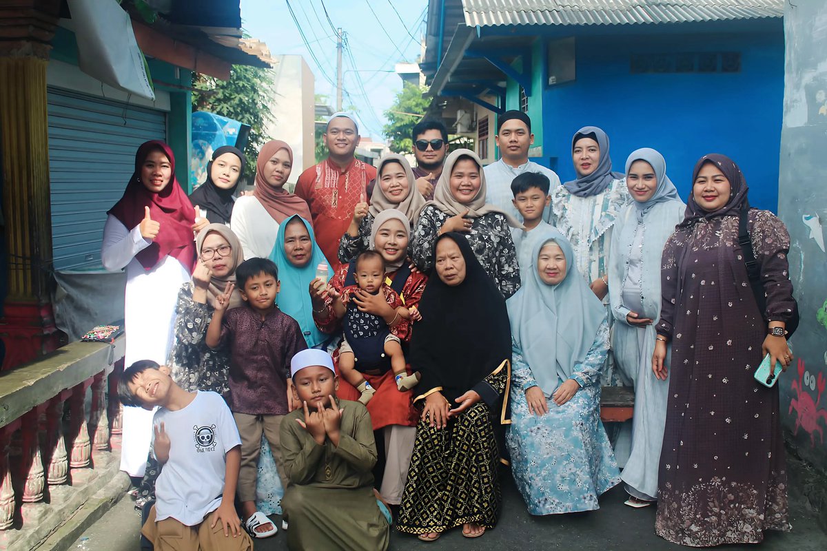 diniw_s's tweet photo. Idul fitri 2025 keluarga Suami ❤️‍🔥💖 https://t.co/qYz9MPQznn