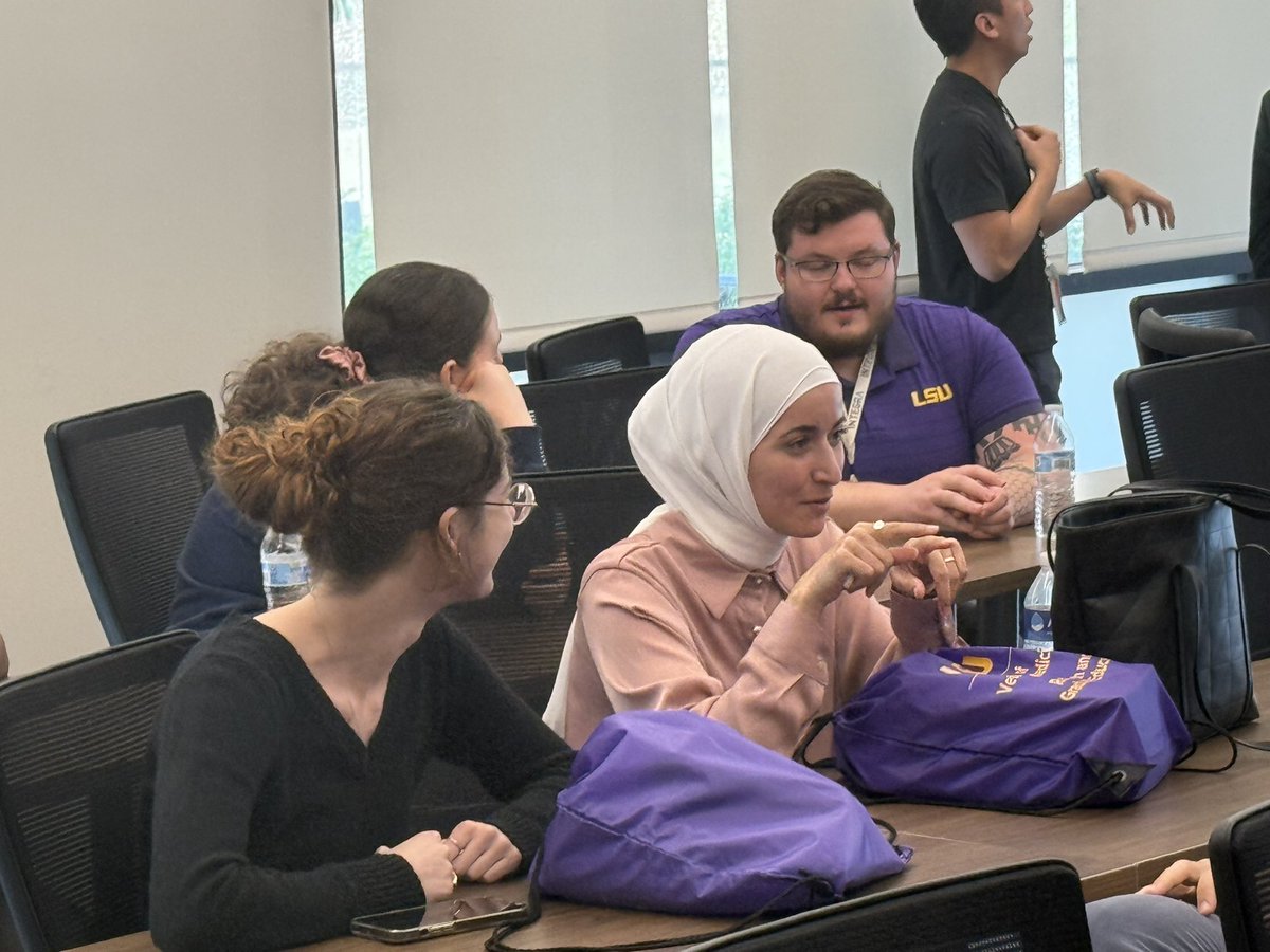 lsuvetmeddean's tweet photo. What a joy to welcome our new graduate students @LSUVetMed, with huge thanks to Drs. Stephen Costin & Tammy Dugas for masterminding a great Orientation Program—culminating in a vibrant social event tonight. Geaux Tigers! 💜💛#LSU #ScholarshipFirst #WBTTW #WhereScienceMeetsPassion https://t.co/f0WFbzrfQu