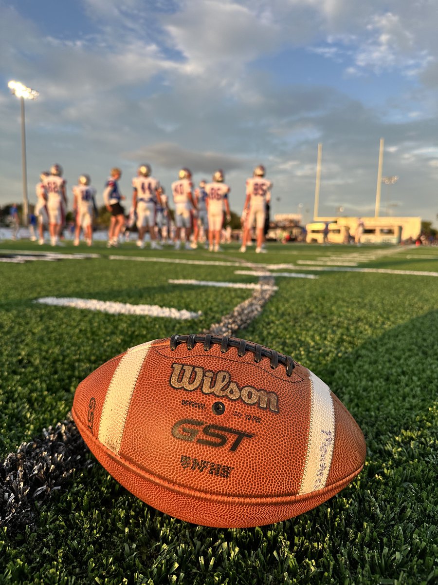 Bolles Football is BACK! 

The Bulldogs are taking on Monarch High, from Dillard High School in Fort Lauderdale, in the Broward County National Showcase!

You can listen to the call starting at 8 PM on 1010AM or on the 1010XL App!