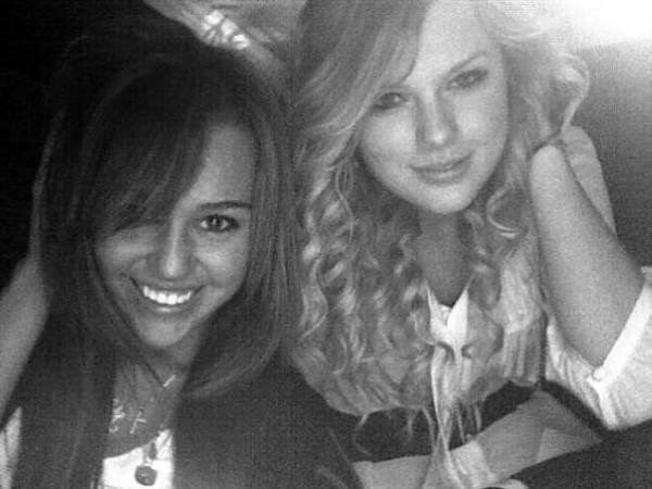 Miley Cyrus and Taylor Swift 🖤