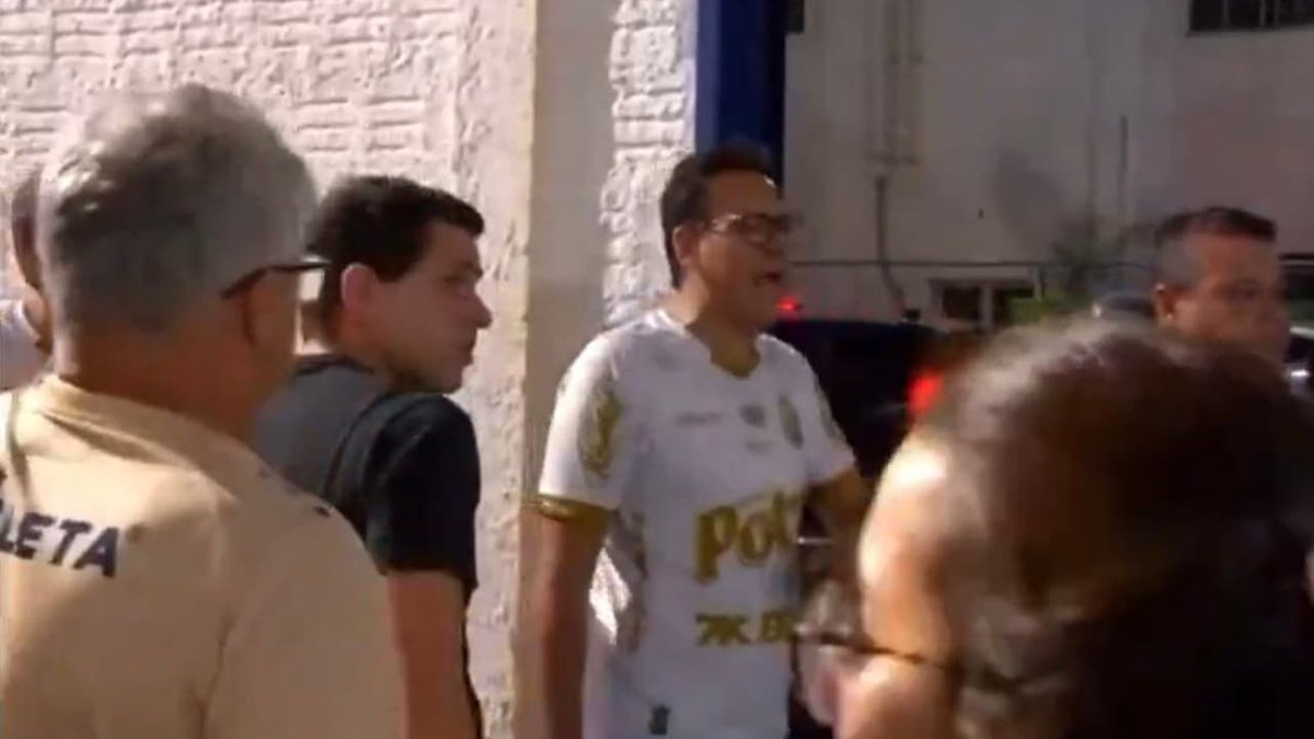 lance_palmeiras's tweet photo. Justiça torna vice-prefeito réu por racismo contra segurança do Palmeiras https://t.co/pfXVtTrnZz #Justiça #Racismo #VicePrefeito https://t.co/aVhK10fbfE