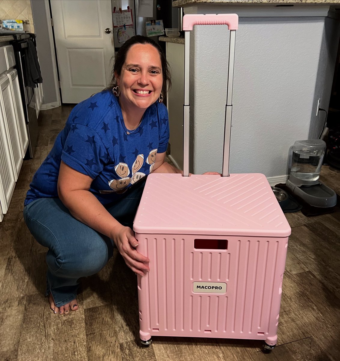 When you send your mom a picture of a rolling cart, asking her to research similar carts, but with a cheaper price tag AND good reviews, because you’ll probably forget by the time you get home… and then, magically, the cart shows up at your house 2 days later. 🥹🥰 #bestmomever