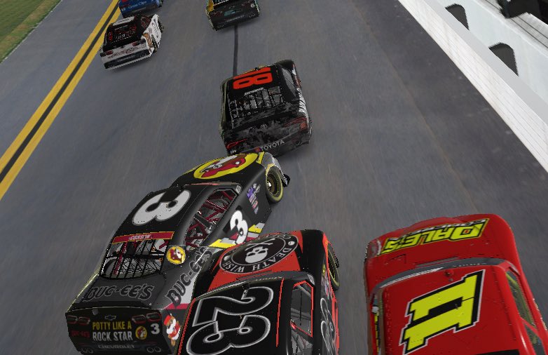 3 car barely touches my LR and this counts as a 4x? Daytona week 🤦‍♂️