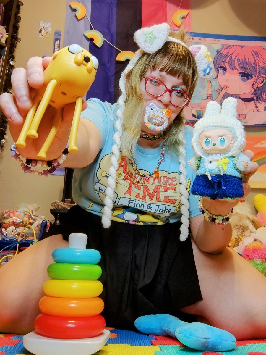 lil_daisypop's tweet photo. It's Adventure Time ~
๐tags๐
#little #littlespace #cglg #caregiverlittle #adultonesie #adultpaci #pacifier #glasses #onesiesdownunder #petplay #anklesocks #thighs #puppygirl #labubucostume #humanpet https://t.co/D6rHaigaGE