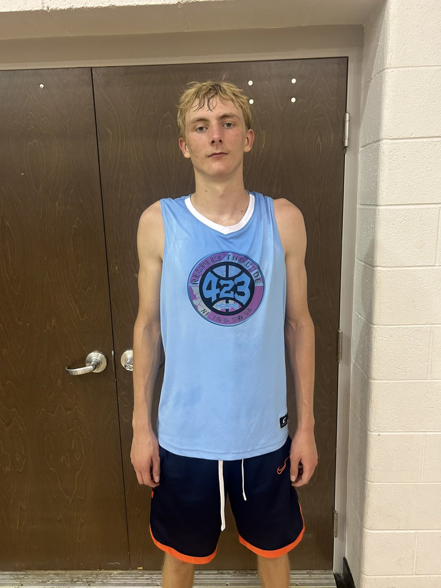 Team Schaun Potts takes the win over Team MaKale Foreman 66-48

Levi Webb (Dobyns-Bennett) - 15 pts in the win 

Jeremiah Jones (Volunteer) - 18 points