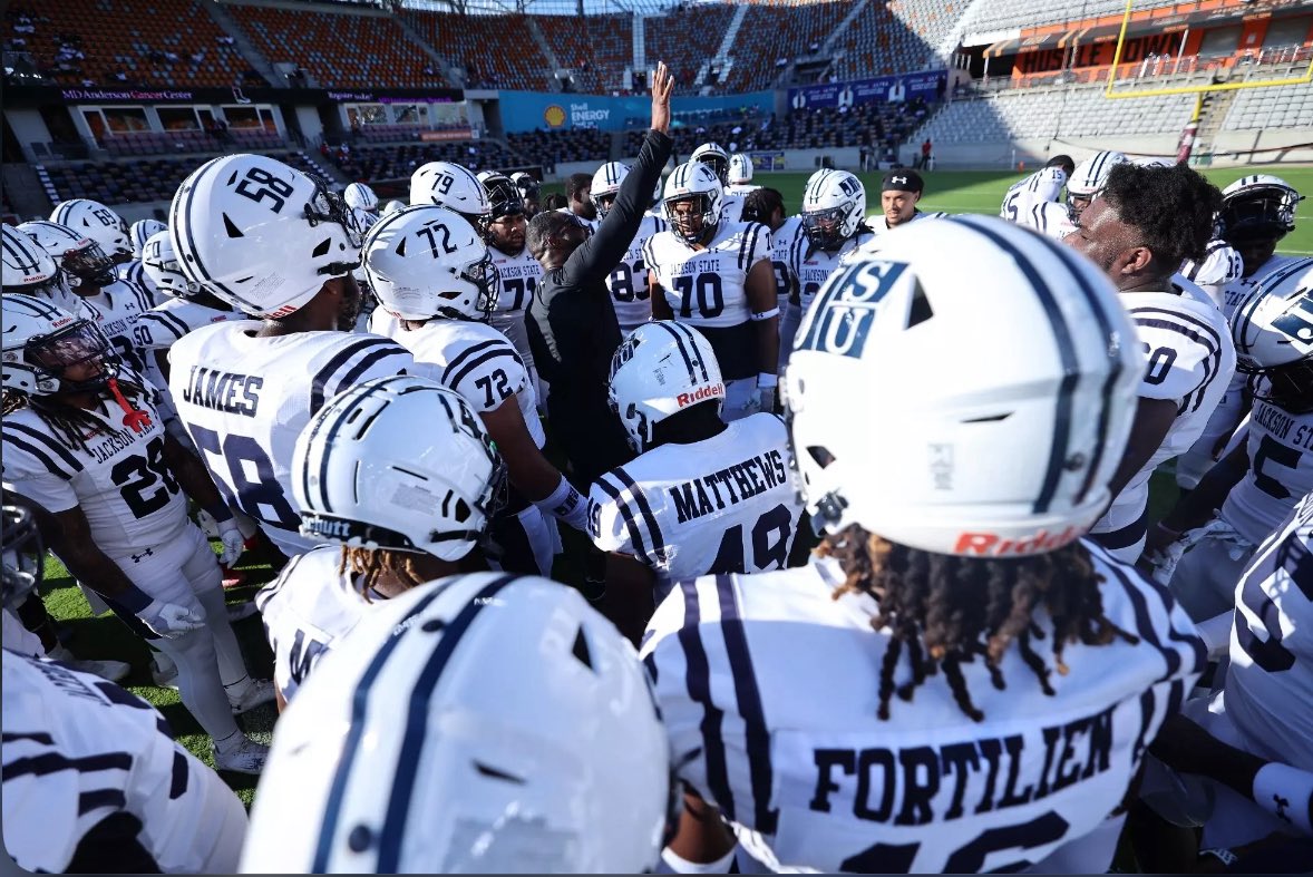 #AGTG Jackson State has offered. 
<a href="/GMC_Football/">GMC Football</a> <a href="/CoachTyPhillips/">Ty Phillips</a> <a href="/KoachJack_79/">Coach Aaron Jackson</a> <a href="/TheRealJavJones/">TheeCoachJavancyJones</a>