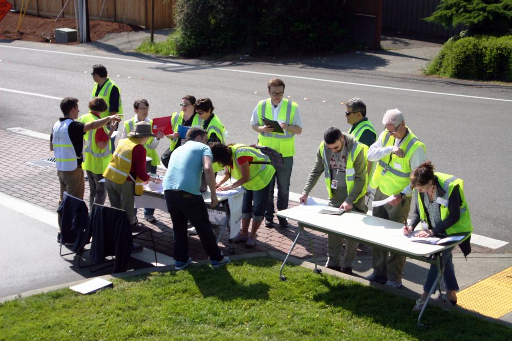 Keep an eye out for Emergency Management volunteers this Sat, Aug. 23, from 10am-2pm! As part of a training, they’ll be conducting a simulated damage assessment survey around the Island, wearing neon-yellow vests and hats. Want to join them? Learn more: orlo.uk/wgfSE