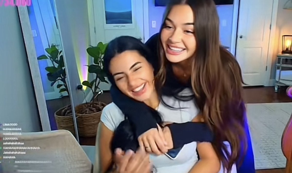 ebbixx19's tweet photo. My sunshine🫂💖 @ambernenelawes @cottrando #itsnotaphase #chamberlawes #chamber #wlw https://t.co/161ZSzzsa2