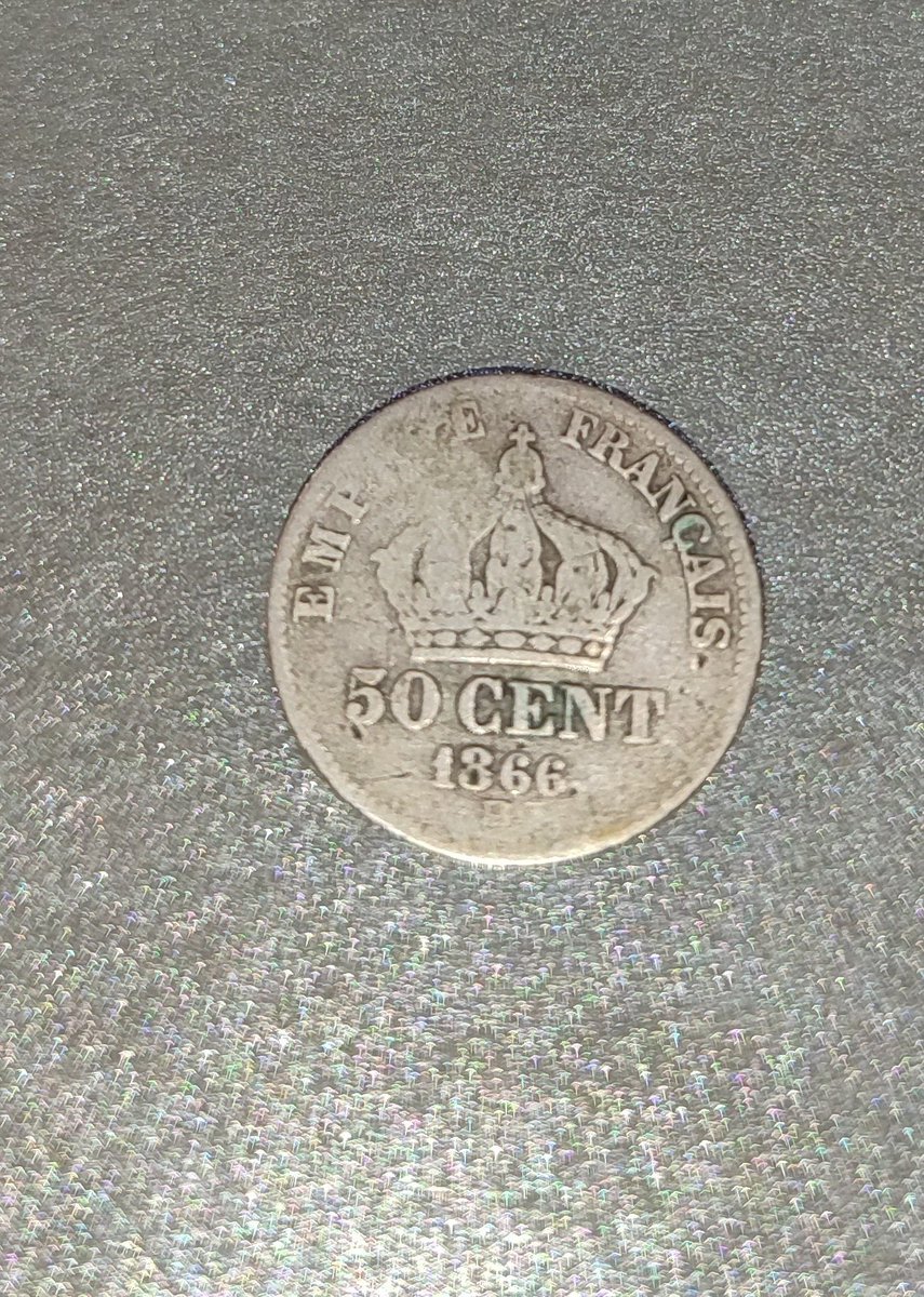 #ColecciónPersonal
Moneda del imperio francés de Napoleón III de 1866.