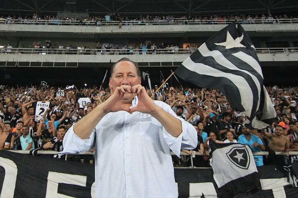 br_dadepressao's tweet photo. John Textor gastou mais de R$ 500 milhões em reforços pra ver o Botafogo ser eliminado nas oitavas da Libertadores. kkkkkkkkkkkkkkkkkkkkkkkkkkkkkkkkkkkkkkkkkkkkkkkkkkkkkkkkkkkkkkkkkkkkkkkkkkkkkkkkk https://t.co/ZJXnelcNWF