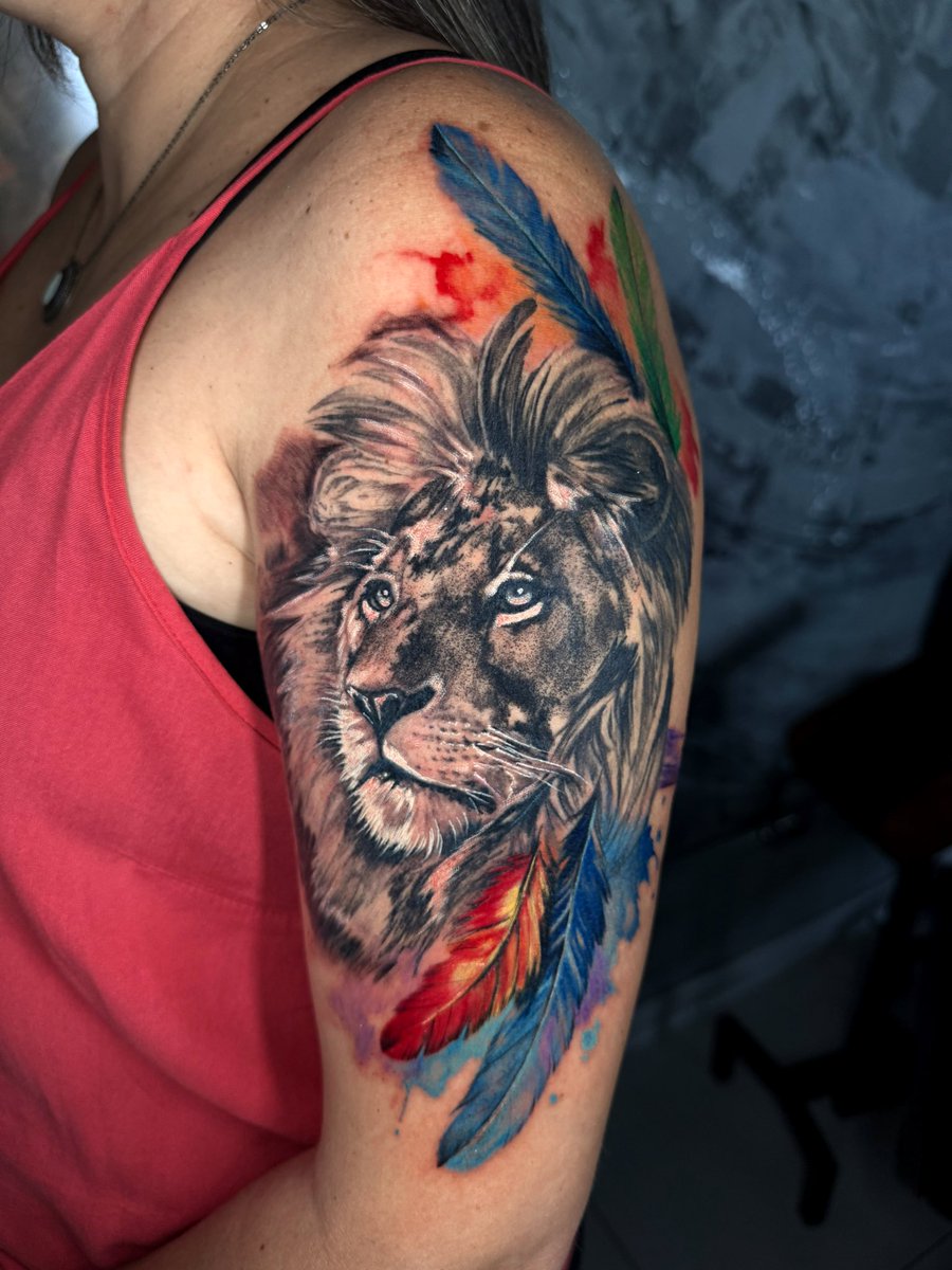ThiagoScap's tweet image. Leão feito hoje pra @nathmendes50 ,  valeu pela confiança e até a próxima tattoo. 
.
Orçamento e agendamento (31) 984549092.
.
#lion #leao #aquarela #watercolor #thiagoscap #tatuagem #tattoo #tattooleao