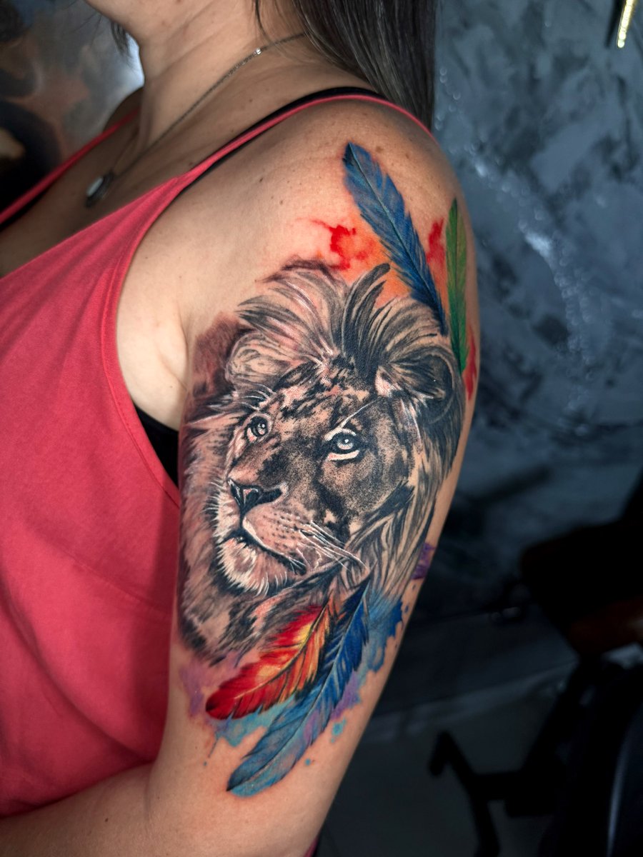 ThiagoScap's tweet image. Leão feito hoje pra @nathmendes50 ,  valeu pela confiança e até a próxima tattoo. 
.
Orçamento e agendamento (31) 984549092.
.
#lion #leao #aquarela #watercolor #thiagoscap #tatuagem #tattoo #tattooleao