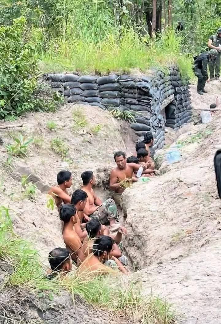 sakda_tsd's tweet photo. Cambodia need peace 🇰🇭🙏 https://t.co/kqiFVIOK4P