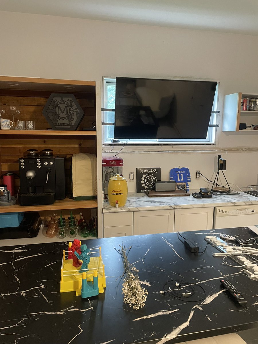 My good buddy is so TV coded he covered up the only basement window 💀