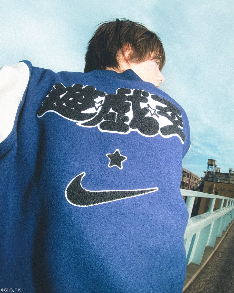 dotSWOOSH's tweet photo. I’m just getting warmed up!

This is the official Nike x Yu-Gi-Oh! Destroyer Jacket, inspired by our high school, Domino High. And for the Nike x Yu-Gi-Oh! Solo Swoosh Tees... WE’RE TALKING RED-EYES BLACK DRAGON, FOLKS! https://t.co/Dozu4PM05D