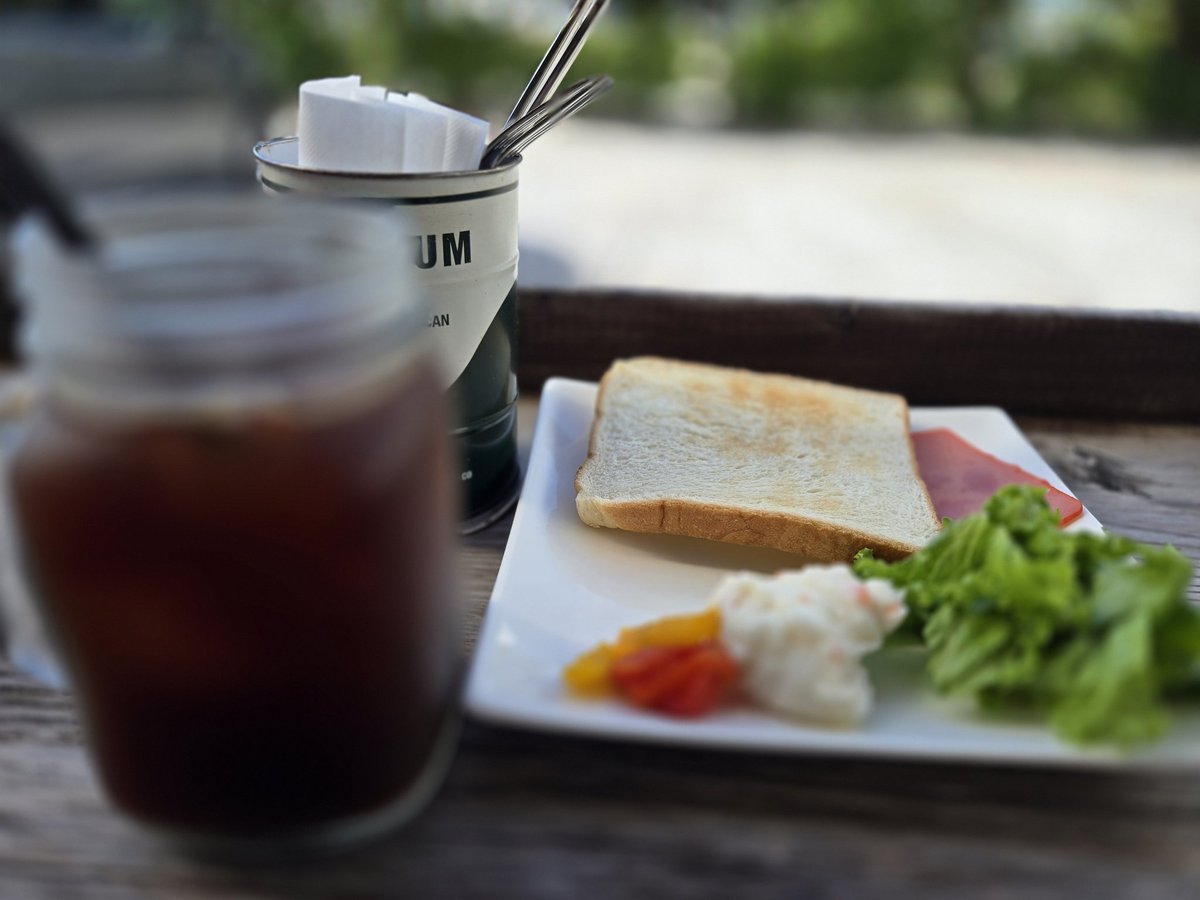 AtsuyukiShimojo's tweet photo. コーヒー頼むとモーニング付いてくるのお得過ぎる☕🥪
#BBcoffee https://t.co/Zc6SCm3Rg6
