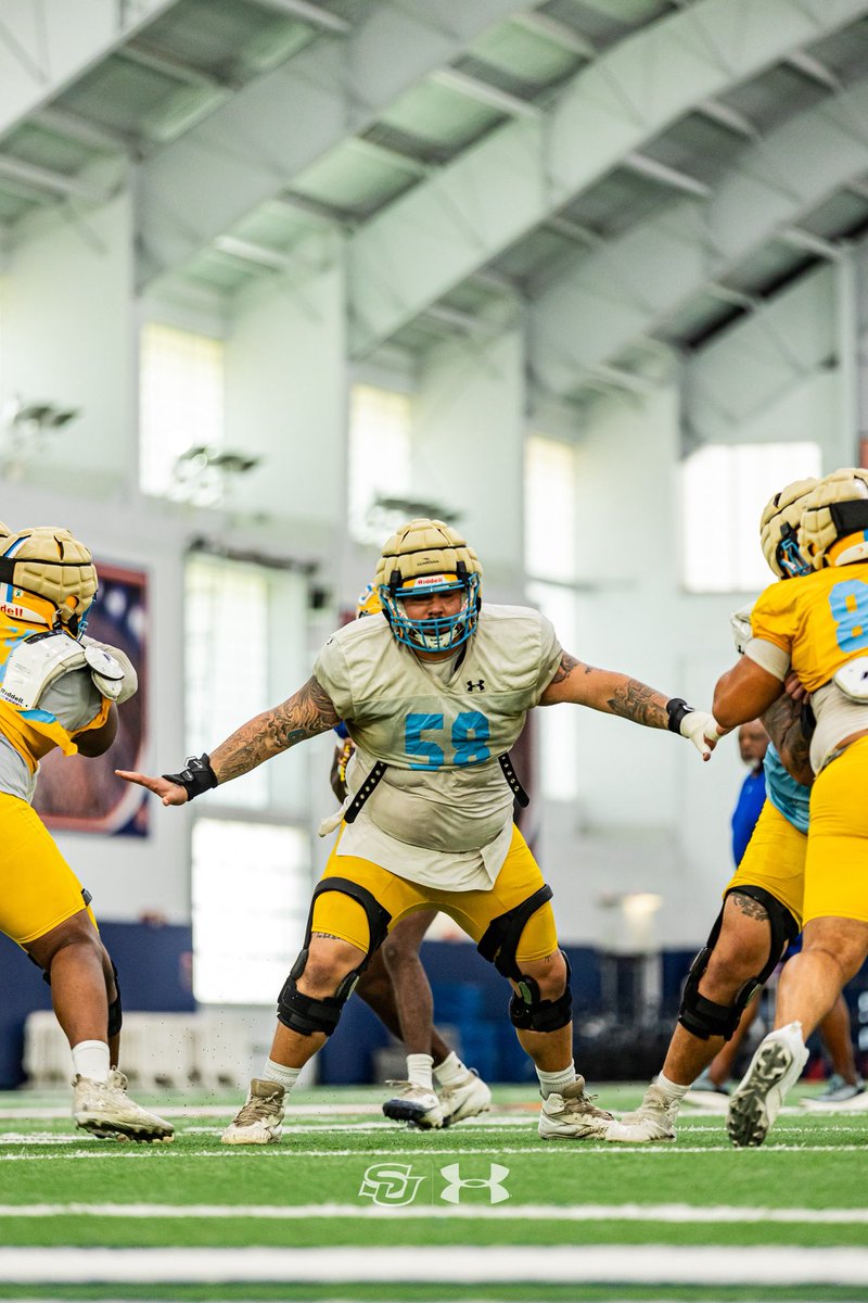 SouthernUsports's tweet image. Gearing Up for Atlanta! 💪🏈 

Quick stop on the road, putting in a little work at Auburn. 

#GoJags | #SouthernIsTheStandard | #TeamNOW | #ProwlOn | #BeyondTheStandard 🐆