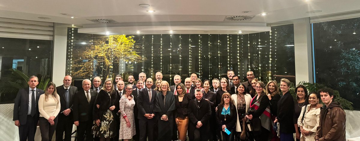 Adieu ma chère Hélène. Tu vas me manquer. <a href="/roos_helene/">Hélène Roos 🇨🇵🇪🇺</a>