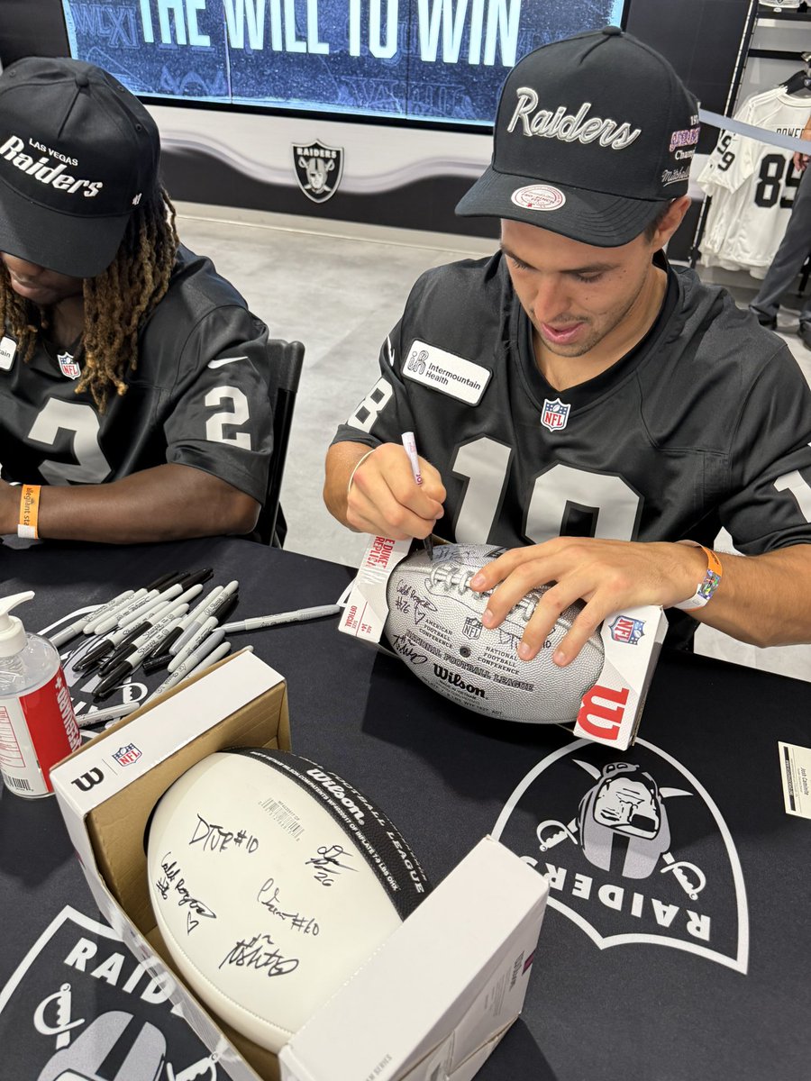 vegasraiderdad's tweet image. I was able to get Caden some action (just him) at #RaiderImage today as the #Raiders hosted a fun event today. Mike Insalaco, NV Realtor and Nina Insalaco helped us grab some extras.