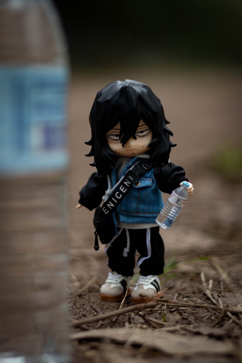 omocha_chan's tweet photo. Going for a walk withe Aizawa 
#aizawashouta #Eraserhead #aiz https://t.co/rpIYW12xFU