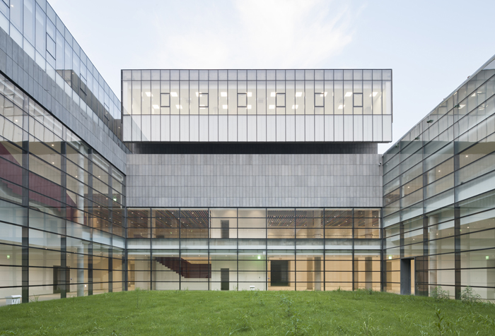 국립현대미술관이 '2025년 대한민국 미술축제'를 맞아 9/1~9/10일까지 전면 무료 개방한다는 소식

무료 관람 기간동안 볼 수 있는 전시 타래로 알려드립니다