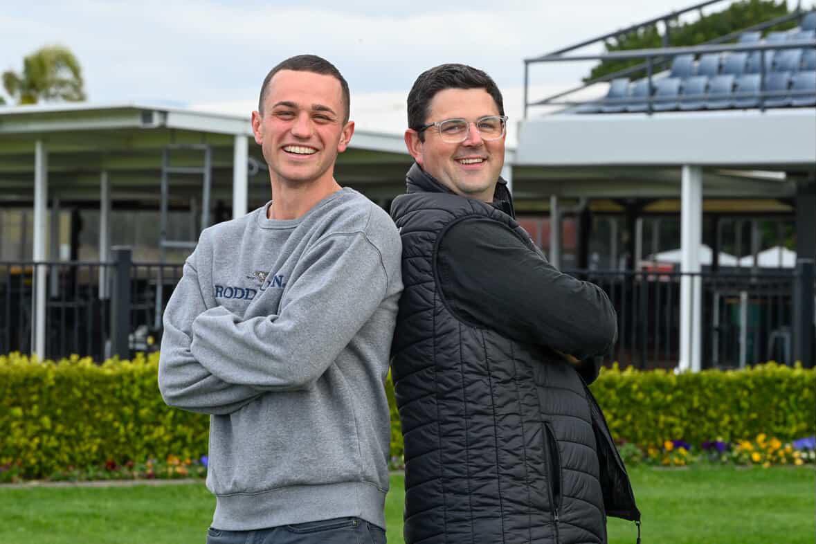 Mitchell Beer Racing (@mitchbeerracing) on Twitter photo Mitch Beer Racing welcomes George Carpenter as Co -Trainer.
<a href="/beermitchell/">mitchellbeer</a> <a href="/georgecarpen1er/">George Carpenter</a> Mitch Beer Racing welcomes George Carpenter as Co -Trainer.
<a href="/beermitchell/">mitchellbeer</a> <a href="/georgecarpen1er/">George Carpenter</a>