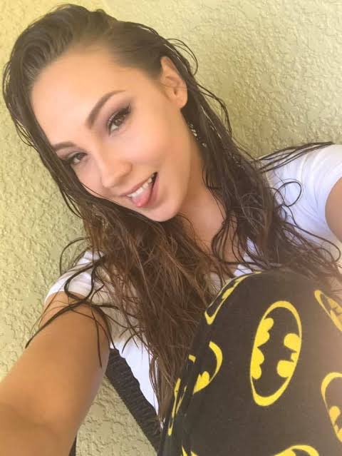 SashaFoxxx_'s tweet photo. I was born to be tickled. I want men from all over the world to play with my body. Tickle me! Lick me all over! Tickle me hard and satisfy me! I'm the world's number one masochist🫣❤️ https://t.co/aVwcWph9Pd