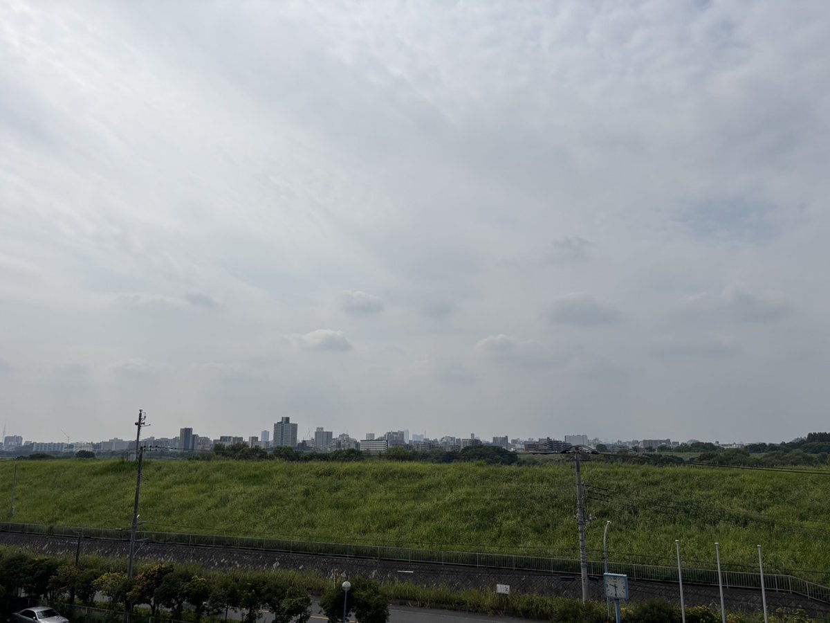 ＼おはようございます／
8月22日（金）埼玉県 #川口市☁️
川口工場@にへです

今朝の川口は曇り空でちょっと涼しく感じましたが、日中はどんどん暑くなるみたいですね🔥💦

明日はお休みなので暑くても頑張ります💪

#企業公式が毎朝地元の天気を言い合う 
#企業公式が朝の挨拶を言い合う