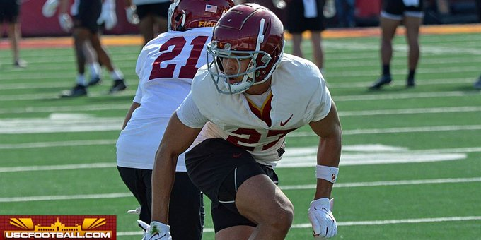 Shotgun Spratling (@shotgunspr) on Twitter photo COMPOSITE TWO-STAR RECRUITS: <a href="/gmartlive/">Gerard Martinez</a> and <a href="/ChrisNTrevino/">Chris Treviño</a> discuss #USC's fall camp trends, new offers and the Week 1 HS Football schedule
247sports.com/college/usc/ar… COMPOSITE TWO-STAR RECRUITS: <a href="/gmartlive/">Gerard Martinez</a> and <a href="/ChrisNTrevino/">Chris Treviño</a> discuss #USC's fall camp trends, new offers and the Week 1 HS Football schedule
247sports.com/college/usc/ar…
