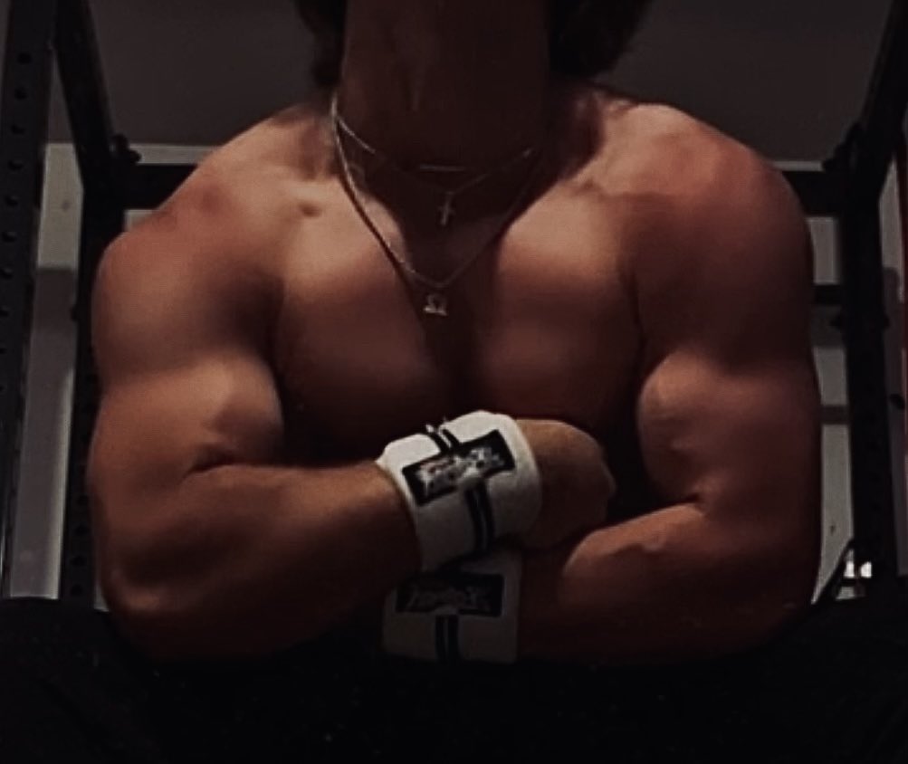 DanAlbert10's tweet image. #BuckedUp #EA12 #DiscountCode #Fitness #Energy #Strength @buckedup @PlanetFitness