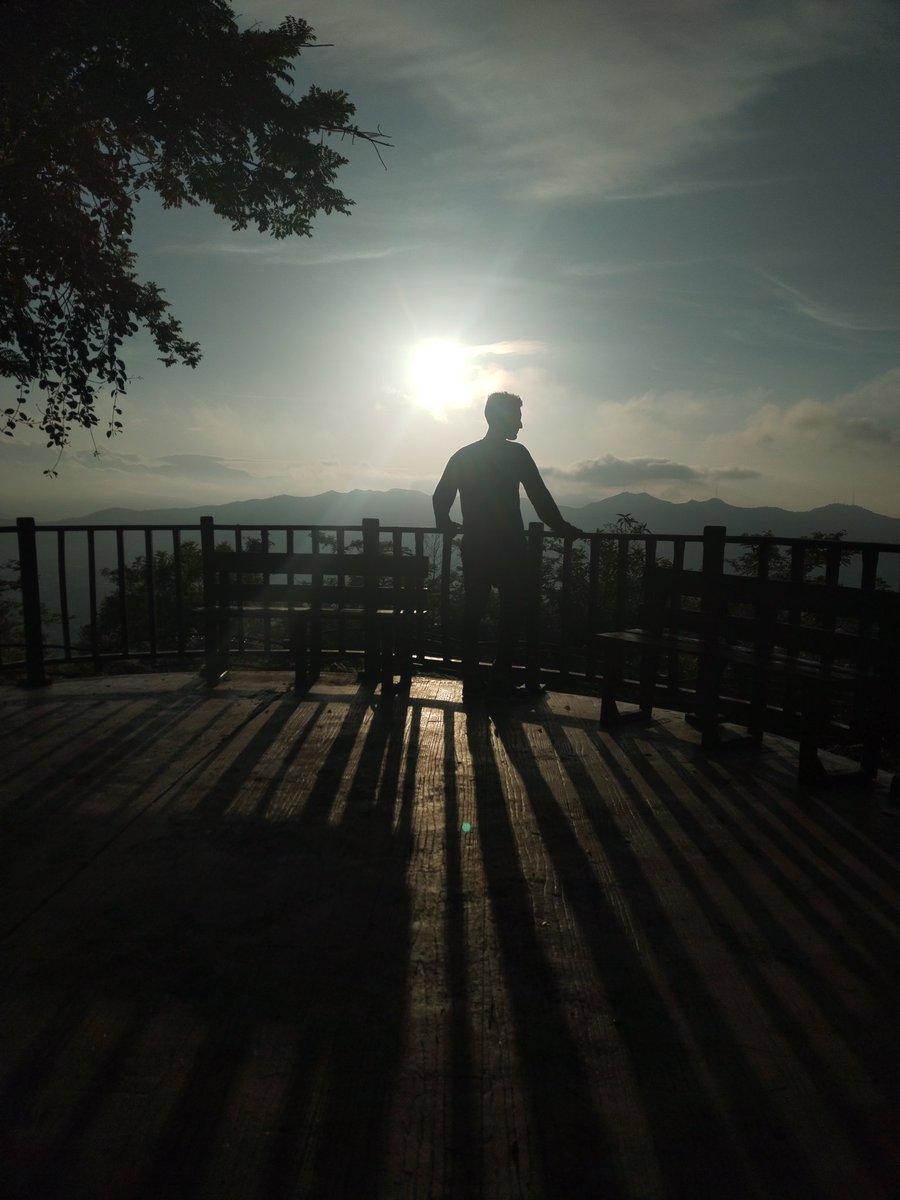 AnthonyJMata_18's tweet photo. Amanecer en el cerro ksupo https://t.co/xaxGt1lKKS
